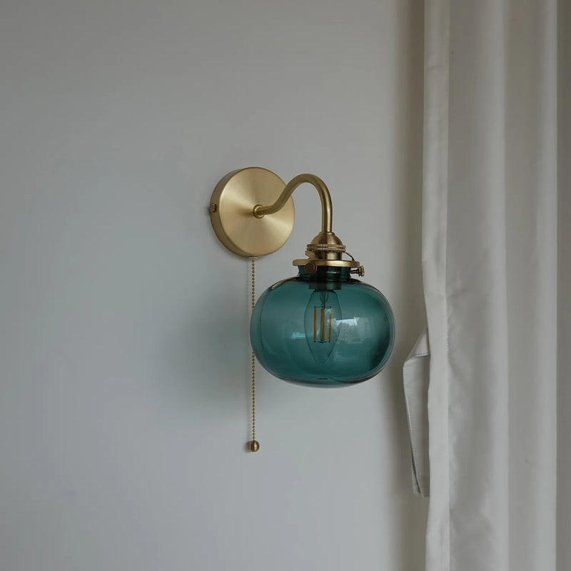 Applique Salle de Bain Dorée Globe Verre Côtelé, Opalin ou Bleu