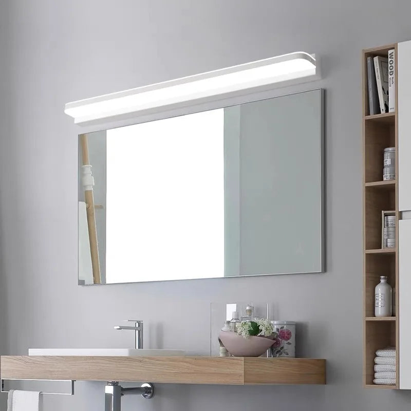 Applique LED Miroir Salle de Bain 3 Finitions 42 à 112 cm
