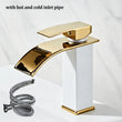 Mitigeur Lavabo Cascade Noir ou Blanc et Doré, Monotrou, Hauteur 18 cm