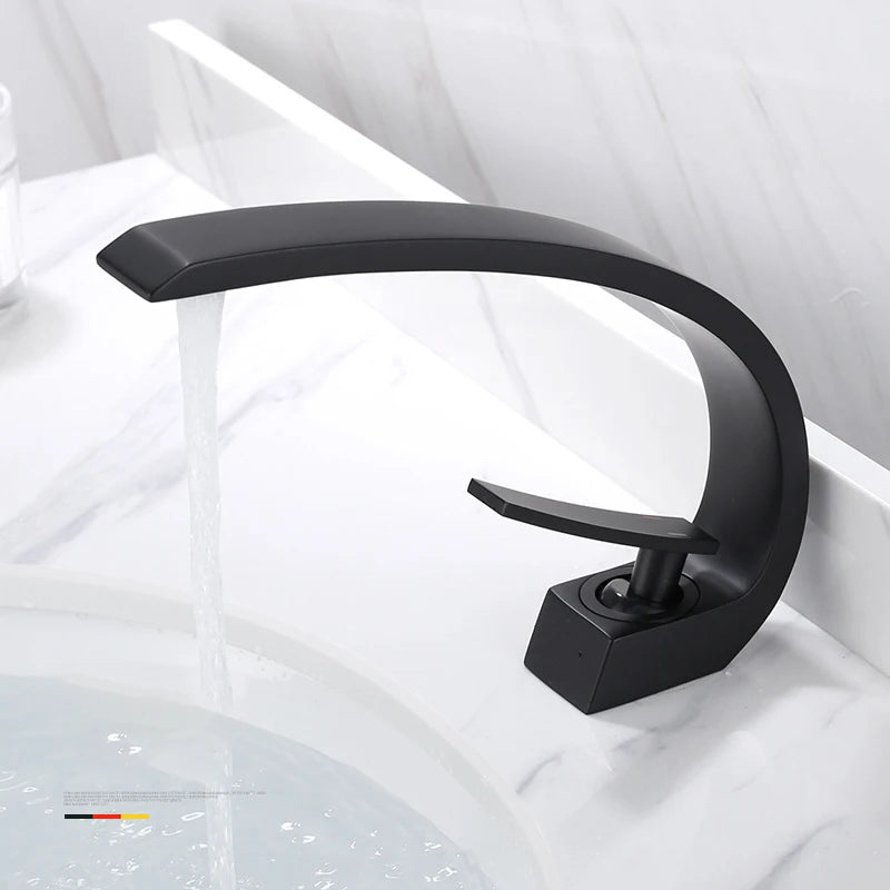 Mitigeur de Lavabo Cascade Monobloc sur Comptoir