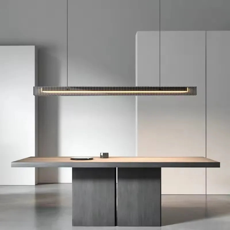 Suspension Cuisine Îlot Linéaire Verre Cannelé Noir ou Doré, 100 à 170 cm