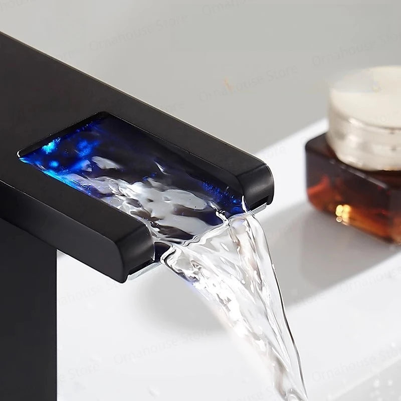 Mitigeur Lavabo Cascade LED Noir, Blanc ou Chromé, Bas ou Haut