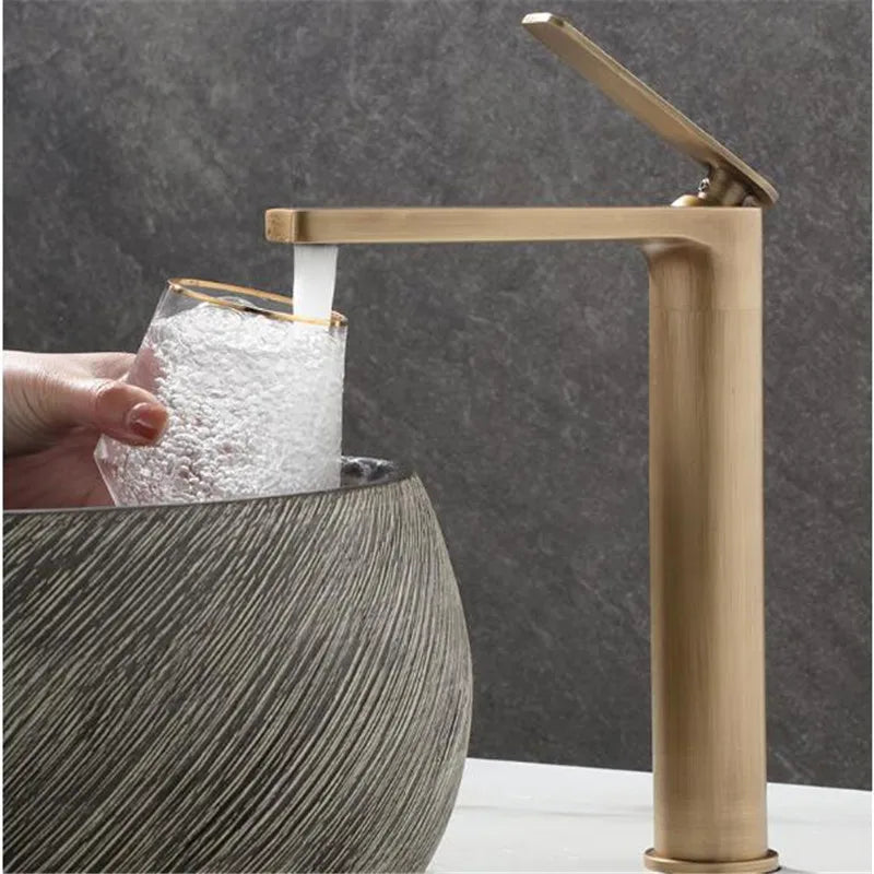 Mitigeur Lavabo Bronze Antique et Bonde Assortie, à la Pièce