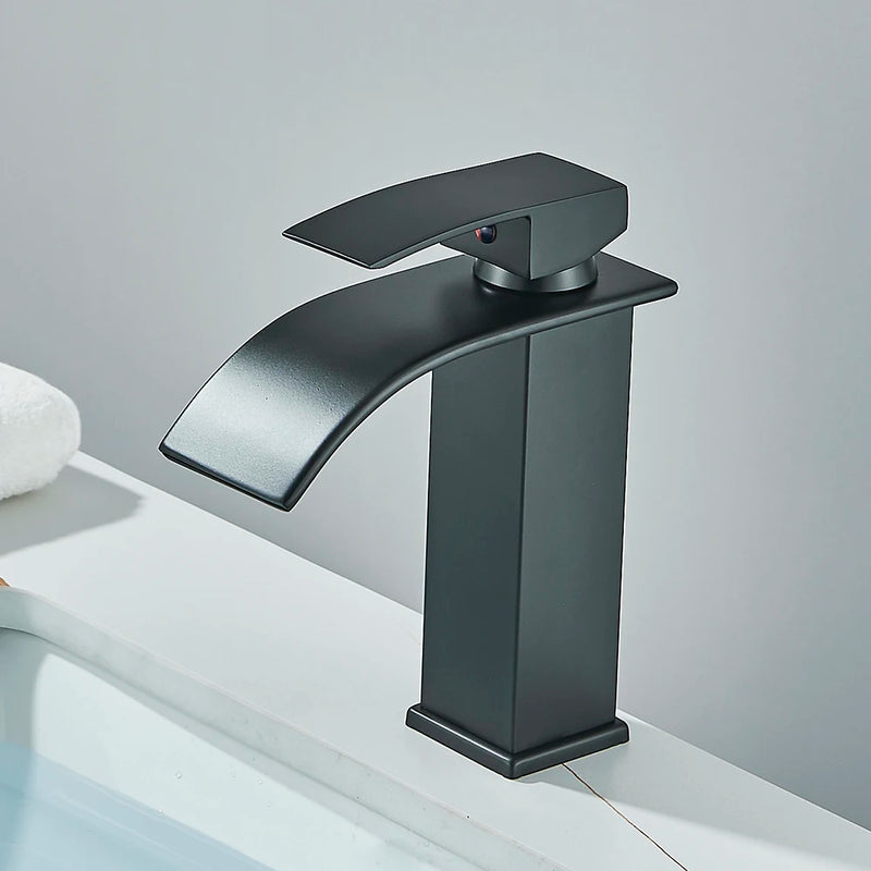 Mitigeur Lavabo Cascade Carré Noir Mat