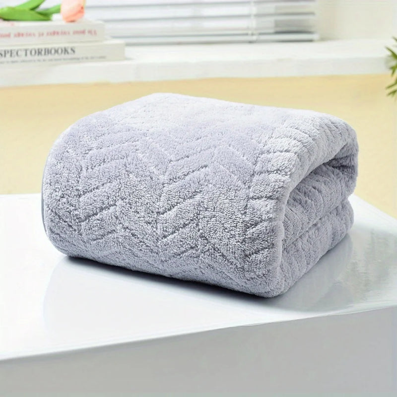 Serviette de Bain Épaisse Texturée à Chevrons 35 x 75 cm