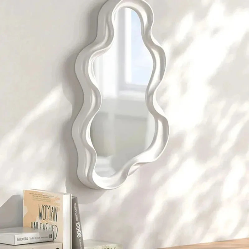 Miroir de Table Forme Nuage Organique, Cadre Ondulé, 40 x 24,5 cm