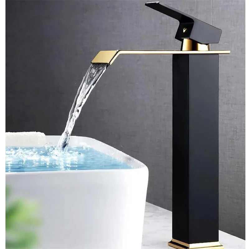 Mitigeur Lavabo Cascade Carré Noir et Doré, Modèle Bas ou Haut, 4 Finitions