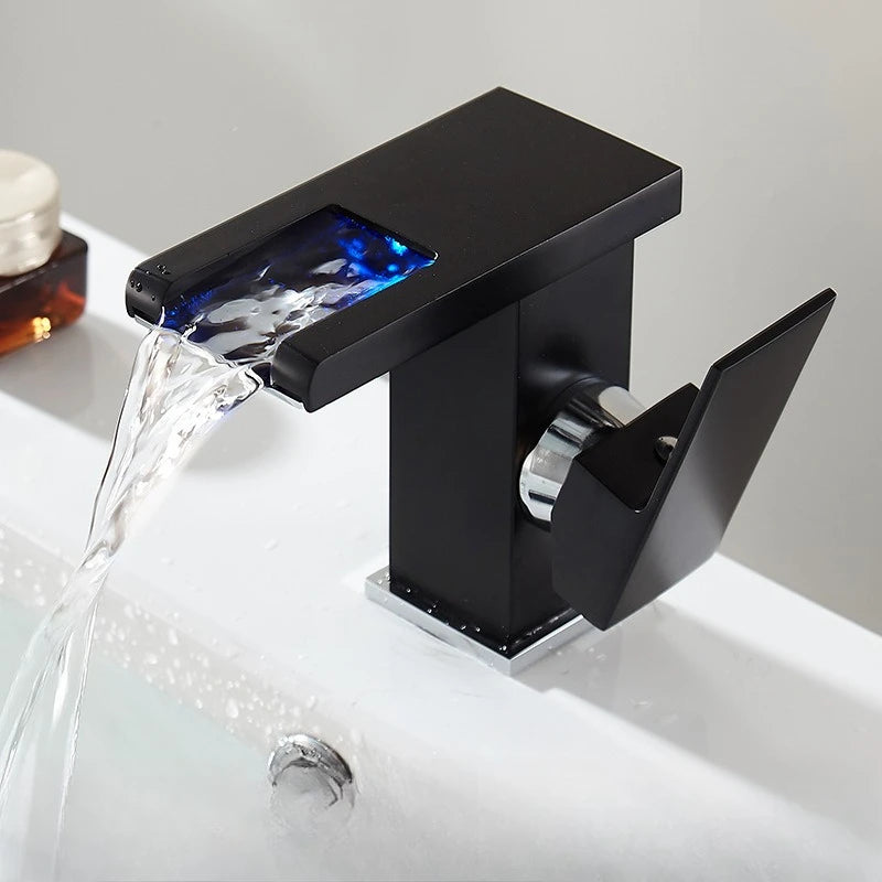 Mitigeur Lavabo Cascade LED Noir, Blanc ou Chromé, Bas ou Haut