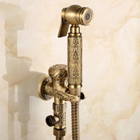 Douchette WC Laiton Doré ou Bronze Antique à Manche Ouvragé et Robinet