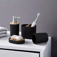 Set Accessoires Salle de Bain 4 Pièces Noir ou Blanc, Plastique et Bambou