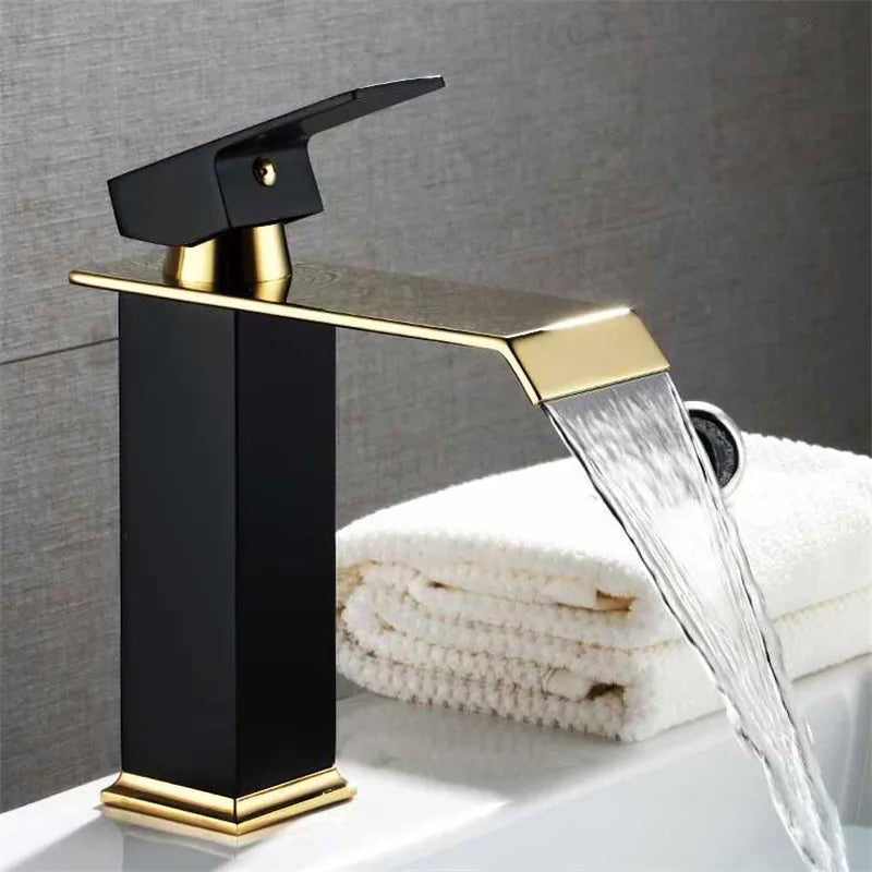 Mitigeur Lavabo Cascade Carré Noir et Doré, Modèle Bas ou Haut, 4 Finitions