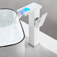 Mitigeur Lavabo Cascade LED Noir, Blanc ou Chromé, Bas ou Haut