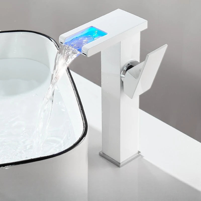 Mitigeur Lavabo Cascade LED Noir, Blanc ou Chromé, Bas ou Haut