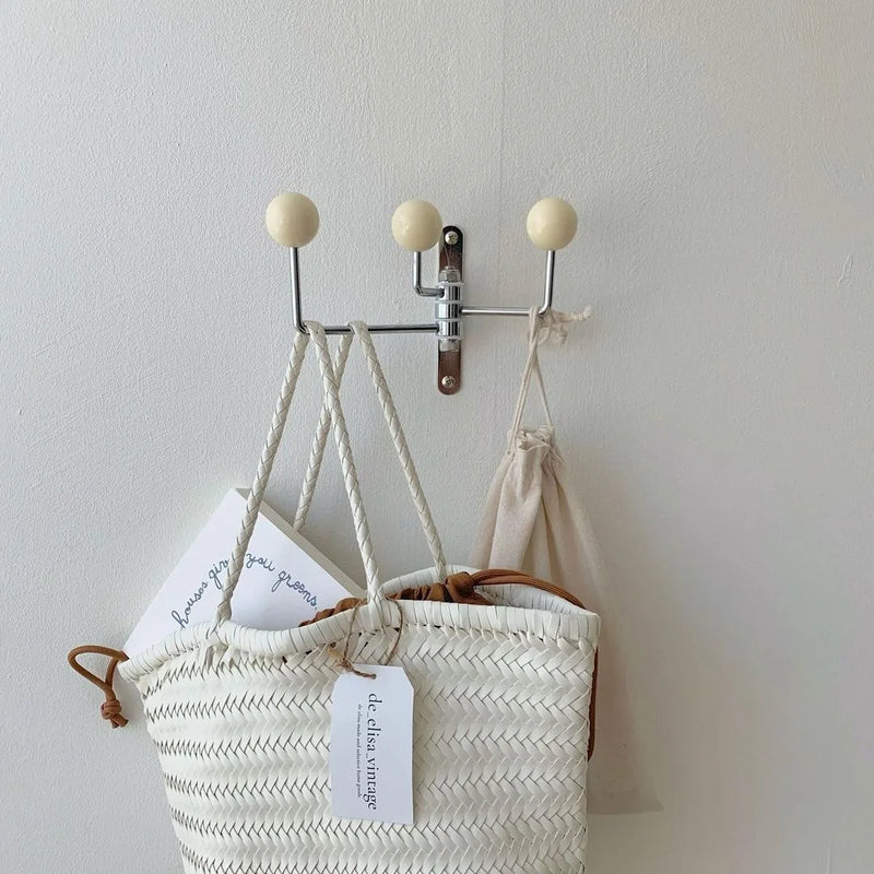 Patère Salle de Bain Murale Pivotante à 3 Bras, Fer et Boules de Bois