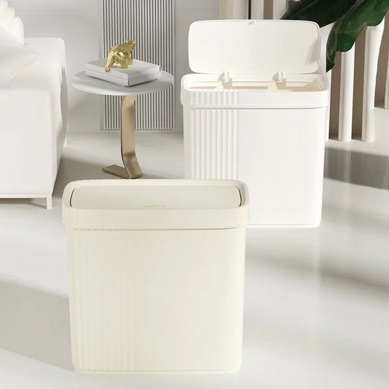 Poubelle Salle de Bain Étroite Nervurée avec Couvercle à Pression 28 cm
