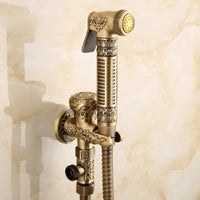 Douchette WC Laiton Doré ou Bronze Antique à Manche Ouvragé et Robinet