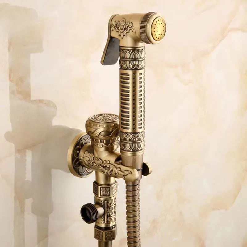 Douchette WC Laiton Doré ou Bronze Antique à Manche Ouvragé et Robinet