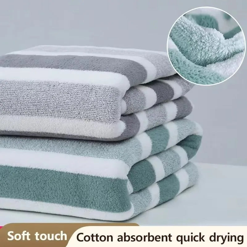 Serviette de Bain Rayée Douce 70 x 140 cm, Gris, Vert ou Rose
